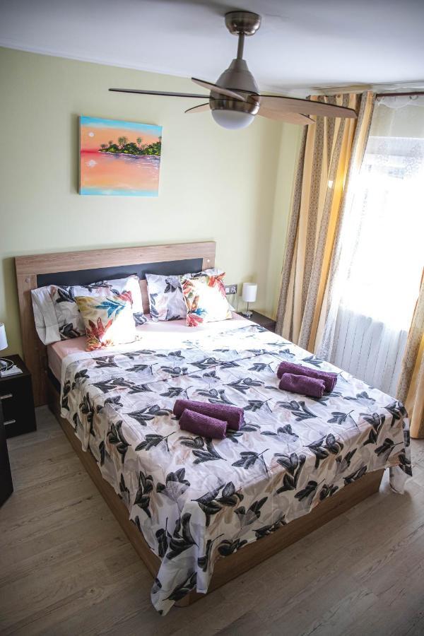 Apartments Relax 살루 외부 사진